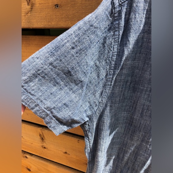 INDUSTRY-Slim fit linen-denim look short sleeve button down shirt. Size L. - Picture 7 of 11